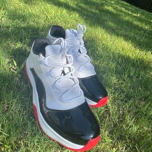 Air Jordan 11 CMFT Low White Black University Red SIZE 13